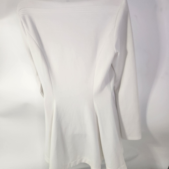 Privy Elegant Off-White Trench Coat - Picture 3 of 4